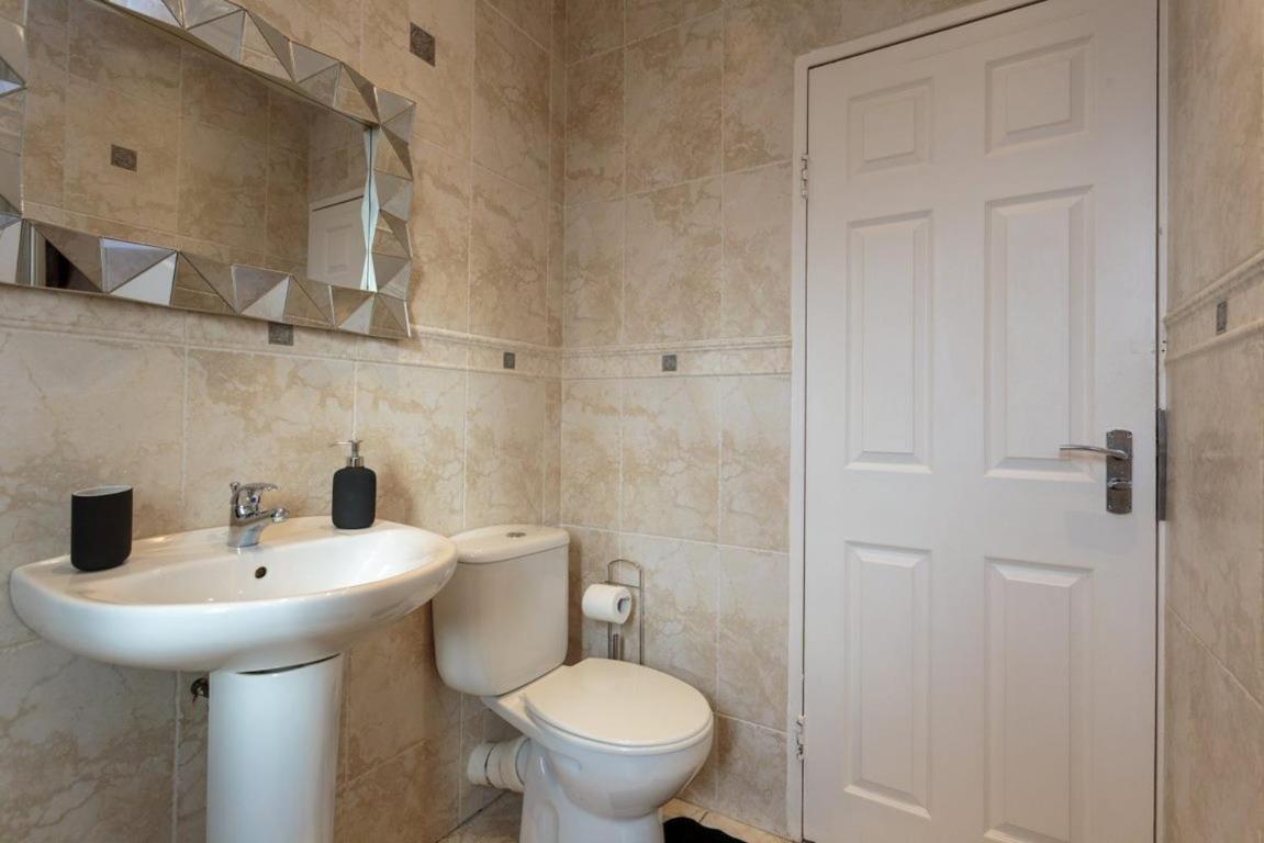 Gorgeous 3-Bed Flat, 15 Minutes To City Centre Edinburgh Luaran gambar